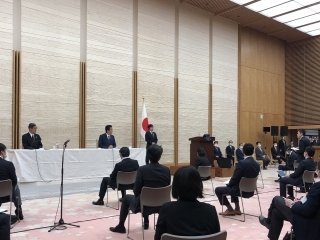 （照片由内阁广报室提供）