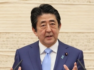 安倍总理召开记者招待会