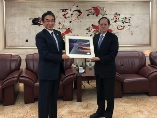 垂大使による苟仲文国家体育総局党組書記・局長への着任表敬(2020年12月22日)