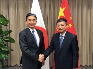垂大使拜会生态环境部长黄润秋