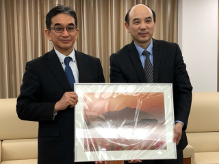 垂大使与中国现代国际关系研究院袁鹏院长会见