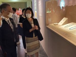 “平山郁夫丝绸之路美术馆藏古玻璃珍品展”开幕