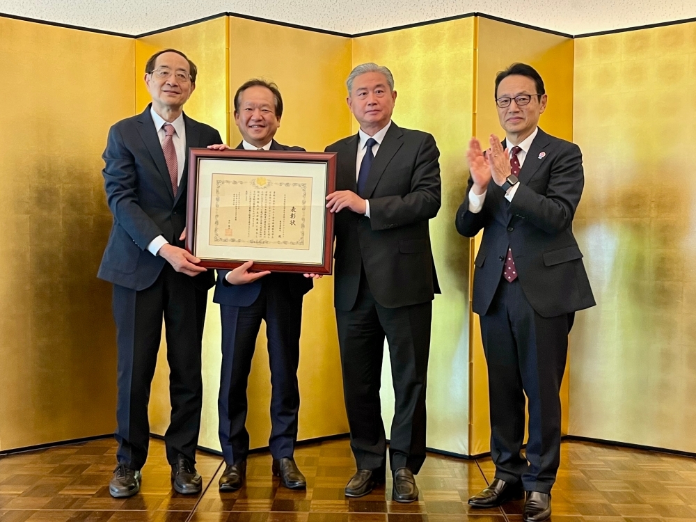 「全中国選抜大学生日本語スピーチコンテスト運営事務局」への在外公館長表彰(2025年5月17日)