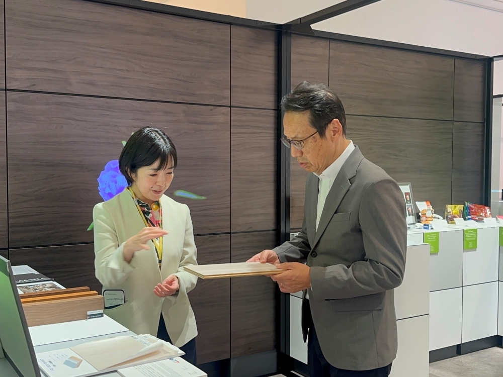 金杉大使访问凸版控股株式会社（2025年6月27日）