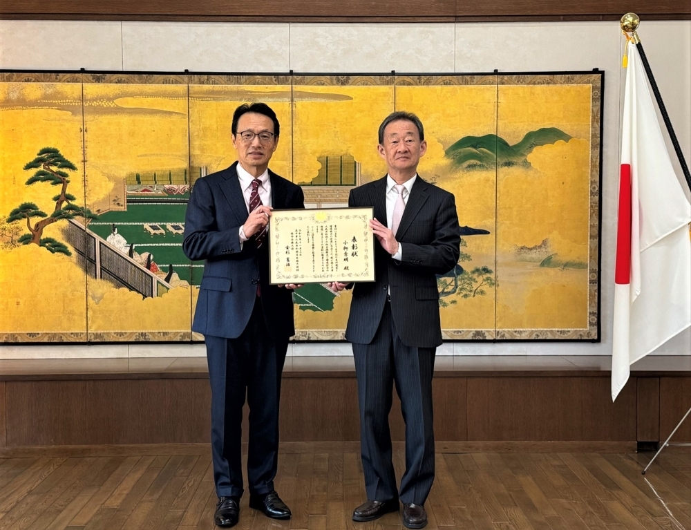 小柳秀明・公益財団法人地球環境戦略研究機関北京事務所長への在外公館長表彰（2025年11月3日）