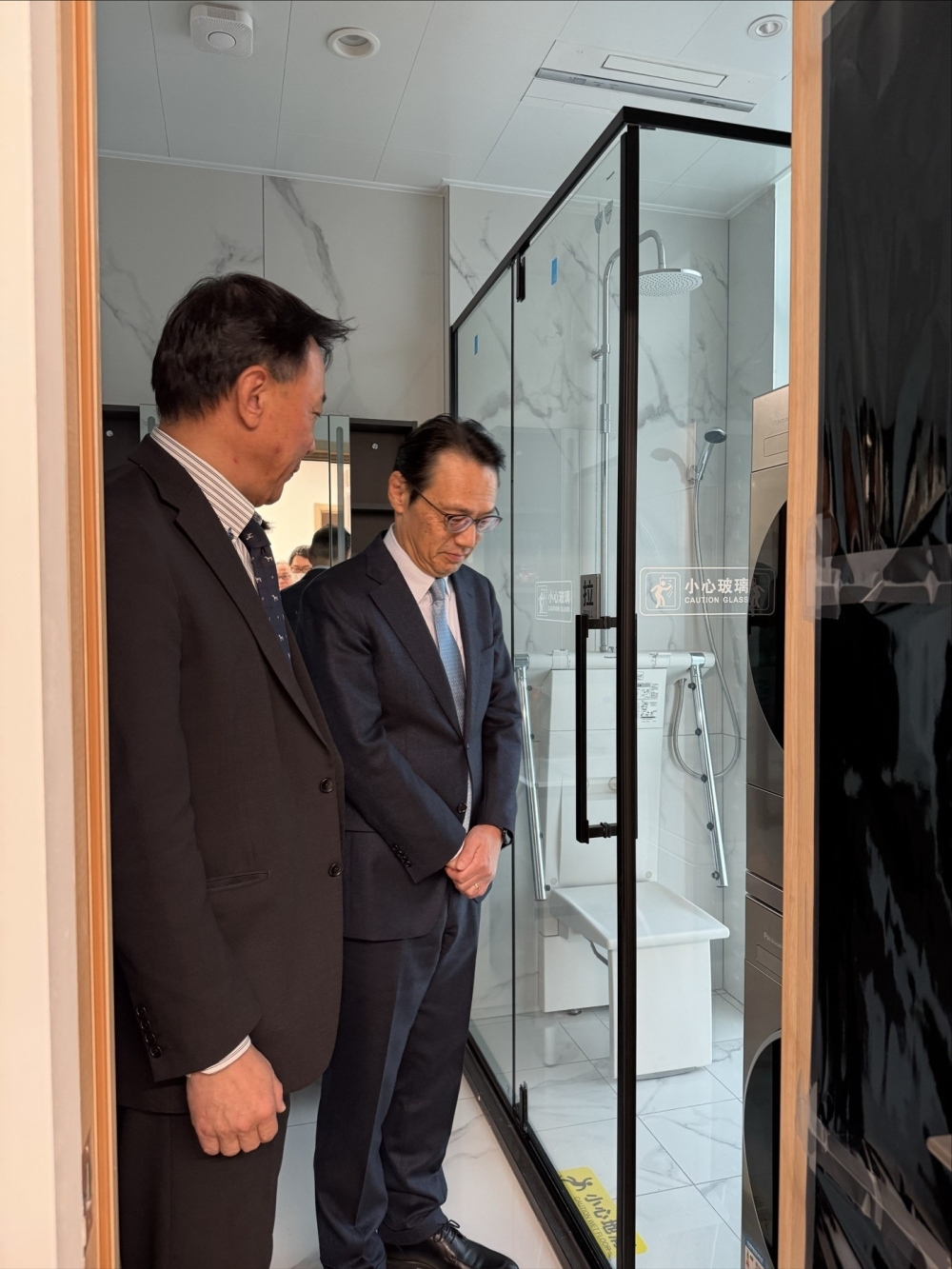 金杉大使による松下電器（中国）有限公司のWELL LIVING LAB訪問（2025年12月5日）